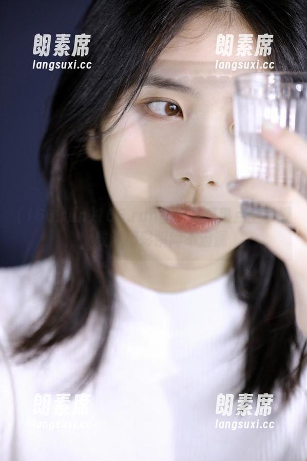 166.run首页吃瓜热点全掌握，收藏精彩瞬间不遗漏