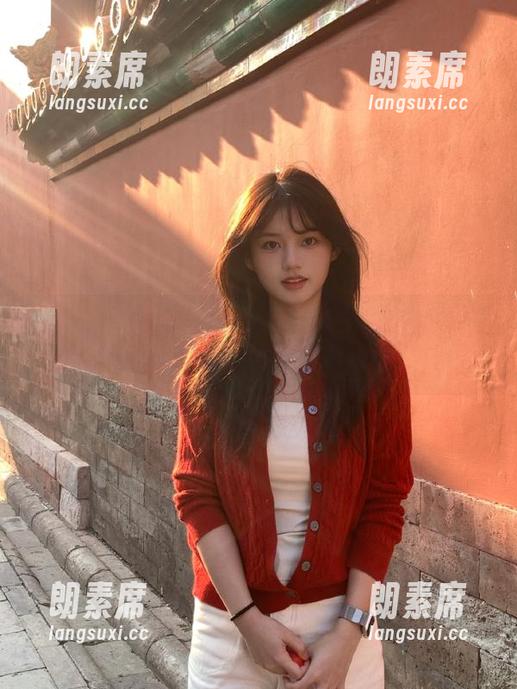 女生在线追踪51cg.plus，实时更新精彩吃瓜故事不停歇