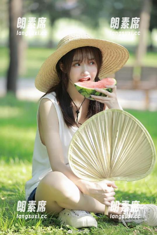 想第一时间知道热点？cgw官网帮你轻松吃瓜！