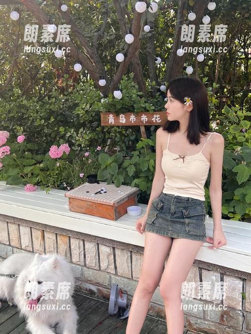 hlw 最新hlw每日吃瓜,妹子陪你聊个没完没了