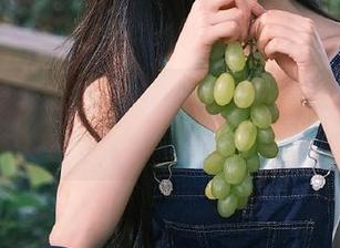 想知道更多内幕？马上下载zztt740.ccm黑料，尽享无忧吃瓜乐趣！