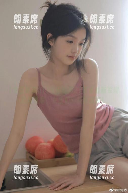 今日吃瓜51 今日吃瓜51带来最新军训热舞资源,女生们的视觉盛宴!