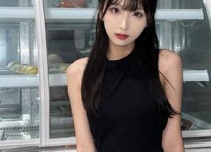 吃瓜网红事件最新安卓更新，女生追热点不落伍