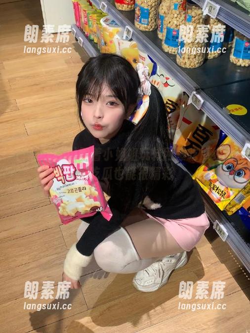 网曝吃瓜 跟着小姐姐玩转网曝吃瓜线路,吃瓜也能很精彩
