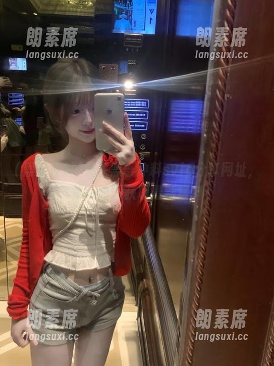 关注黑哥冲料svip分享网址，第一时间获取最新猛料