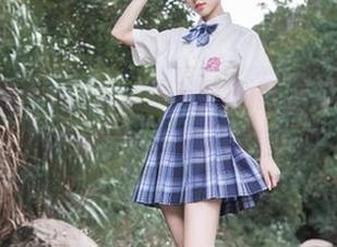 关注黑料爆料网发布，用女生的视角吃遍全网瓜！