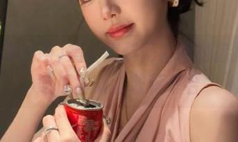 黑料爆料网官网链接推荐，吃瓜群众必收藏平台
