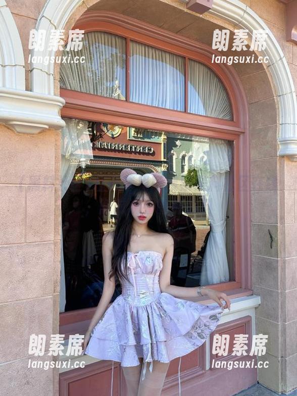 黑料社区 打开苹果版搜索黑料社区在线,随时观看新鲜瓜料